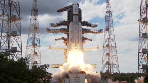 شروع دومین تلاش هند برای فرود روی ماه
