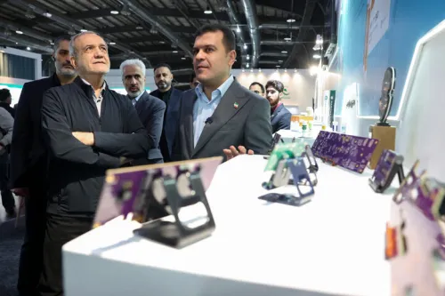 محصولات فناورانه در ارایه خدمت به مناطق محروم کشور به کار گرفته شود